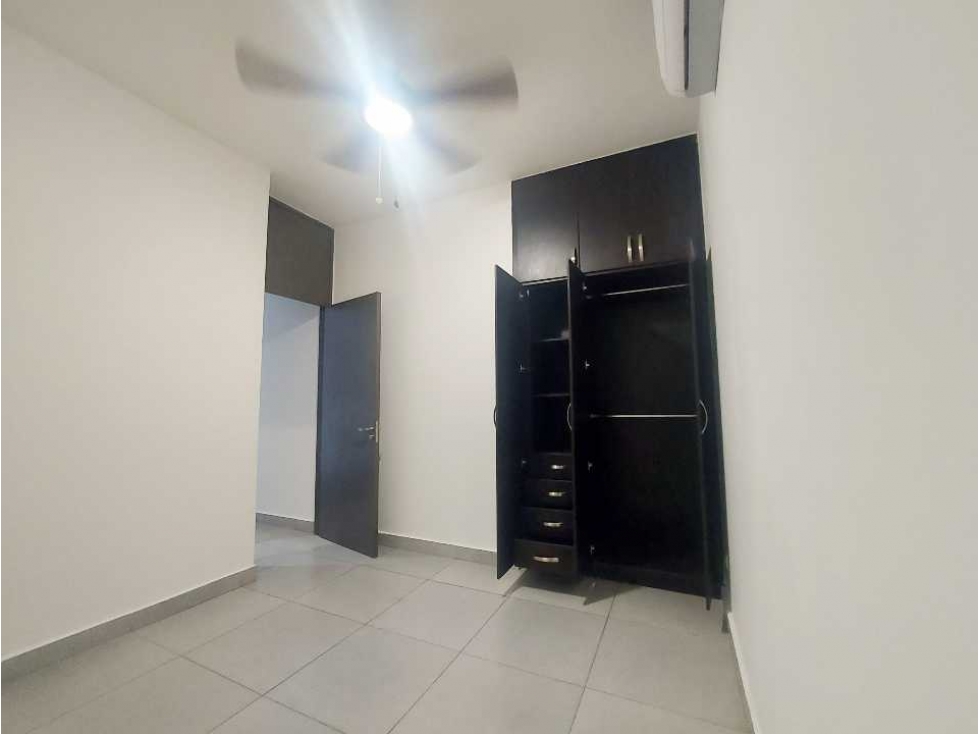 ALQUILER APARTAMENTO AV. BALBOA PH ELEMENT TOWER 2 REC 2 BAÑOS — foto 5