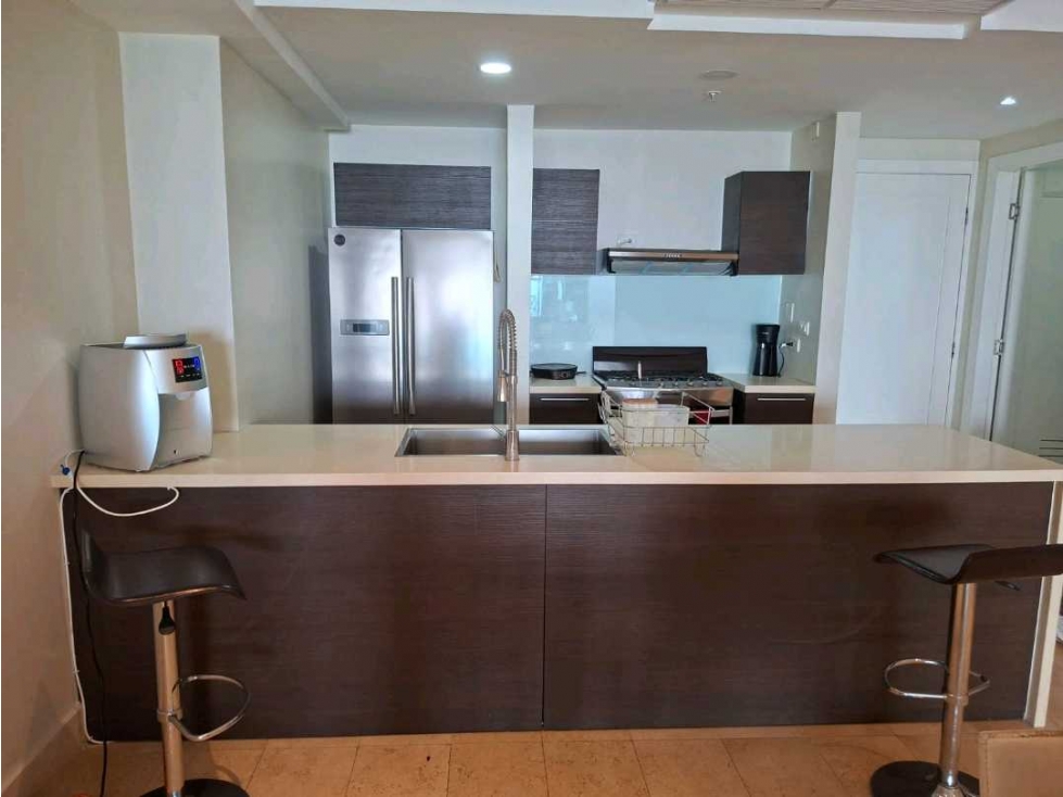 ALQUILER APARTAMENTO FULL AMOBLADO EN AVE. BALBOA VISTA AL MAR PH YOO — foto 3