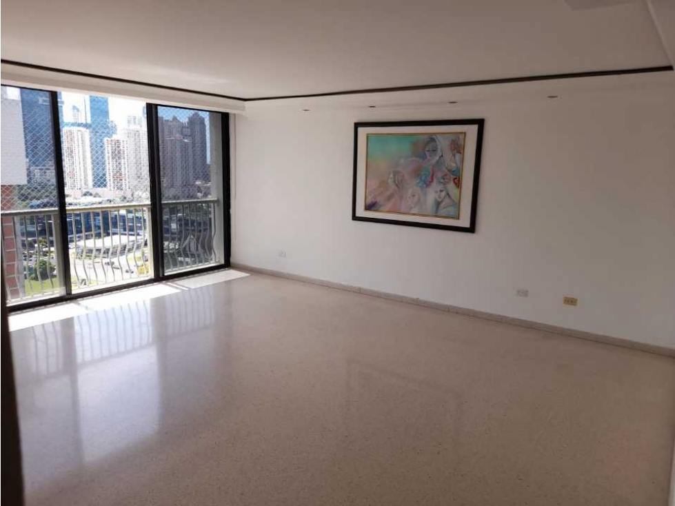 ALQUILER Y VENTA DE APARTAMENTO VACIO PH MARSELLA 220M2 EN MARBELLA JP