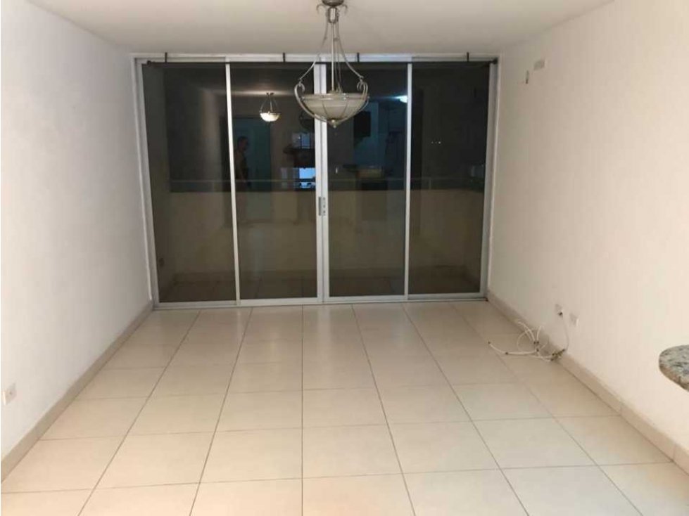 ALQUILER APARTAMENTO EN TORRES DE TOSCANA — foto 2