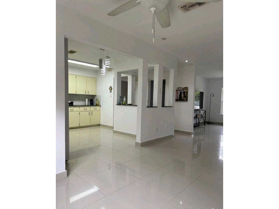 ALQUILER APARTAMENTO EXCELENTE UBICACIÓN CLAYTON NRR