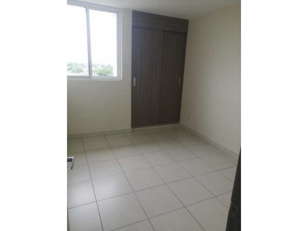 ALQUILER APARTAMENTO LAS ACACIAS — foto 5