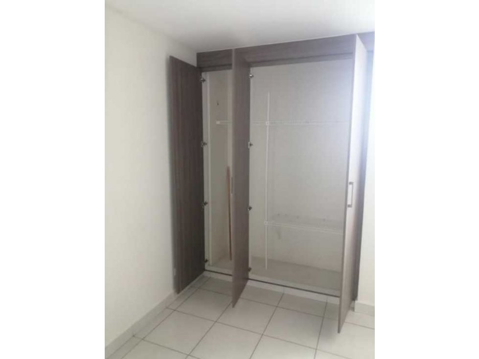 ALQUILER APARTAMENTO LAS ACACIAS — foto 6