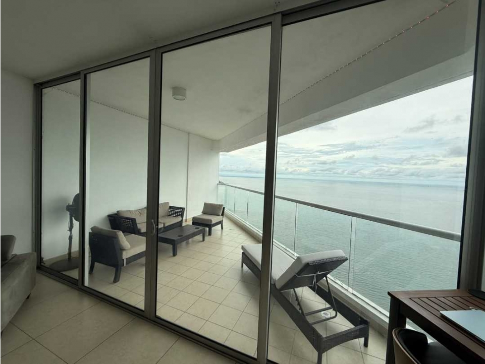 ALQUILER DE APARTAMENTO EN BALBOA PH RIVAGE 141M2 DISP 1 NOV JP — foto 4
