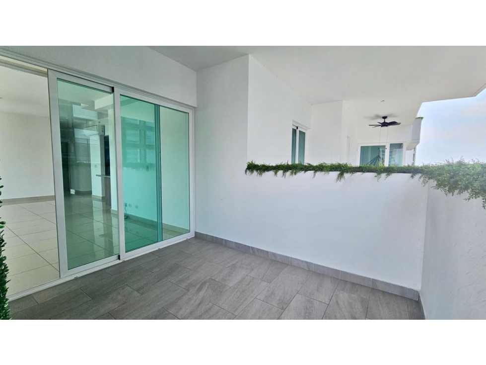 ALQUILER APARTAMENTO LINEA BLANCA EN BELLA VISTA PANAMA — foto 6