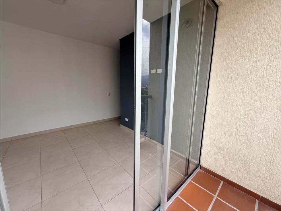ALQUILER APARTAMENTO LOS NARANJOS MZ 2 JAMUNDI — foto 3