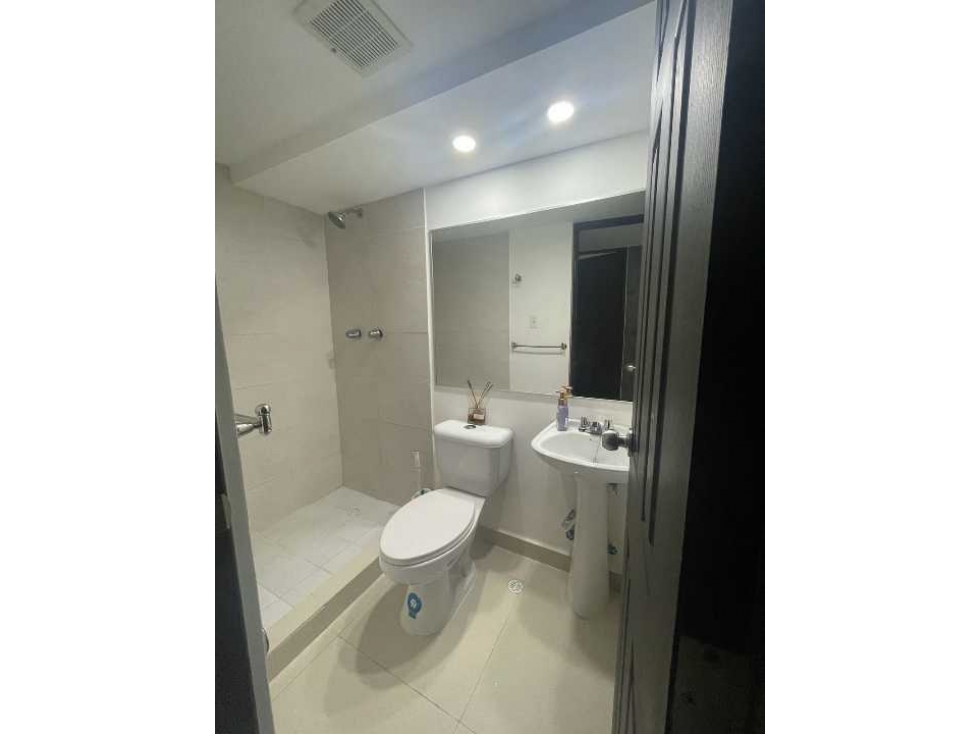 ALQUILER APARTAMENTO LOS PUEBLOS TOWER — foto 6