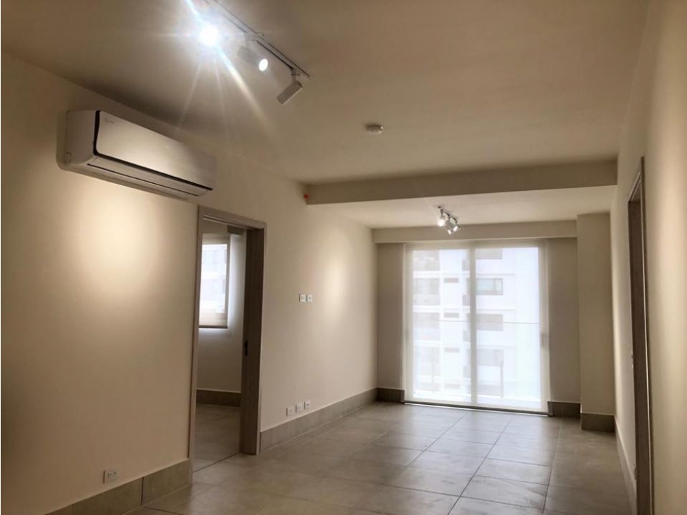 ALQUILER APARTAMENTO OCEAN HOUSE LINEA BLANCA, SIN BALCON JP
