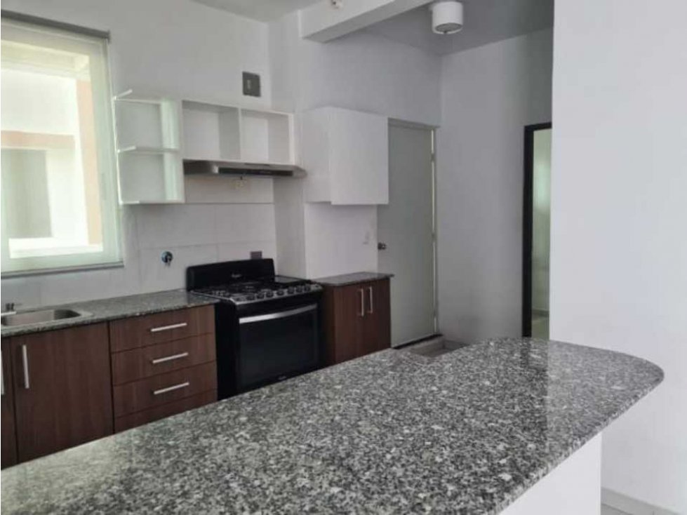 ALQUILER APARTAMENTO PH TRINITY TOWER L/B 2REC 2B +CBE - 2
