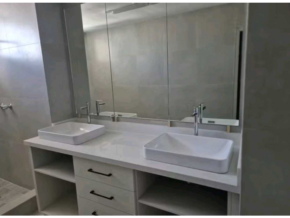 ALQUILER APARTAMENTO REMODELADO EN MARBELLA 270m2 3RC TC — foto 4