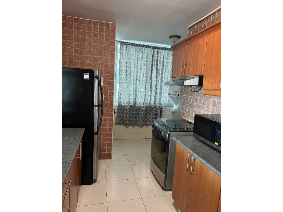 ALQUILER APARTAMENTO SEMI AMOBLADO PH MONT ROYAL EL CANGREJO — foto 4