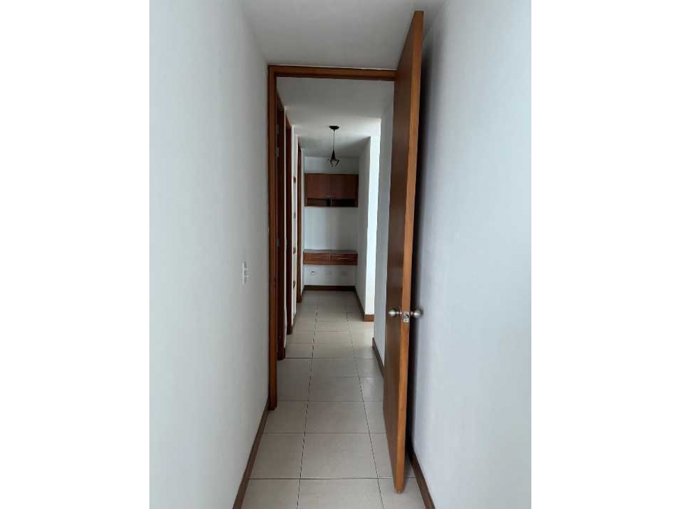 ALQUILER APARTAMENTO SEMI AMOBLADO PH MONT ROYAL EL CANGREJO — foto 6