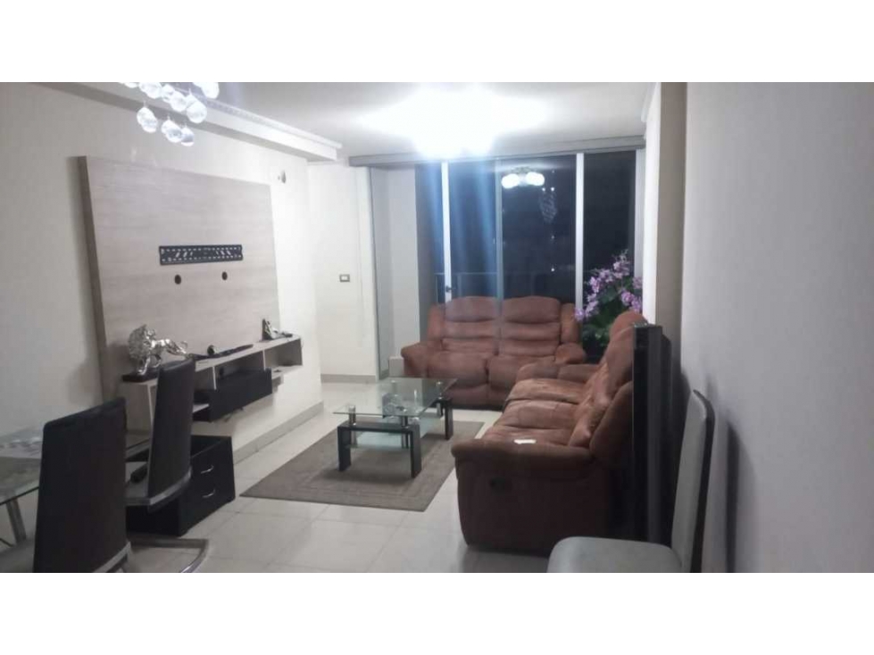 ALQUILER APARTAMENTO SEMI-AMOBLADO EN CONDADO DEL REY PH ROKAS
