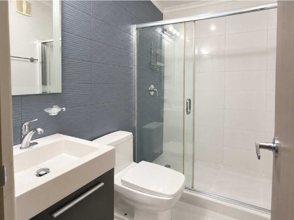 ALQUILER APARTAMENTO SEMIAMOBLADO VIA ESPAÑA PH METROPOLITAN PARK CP - 4