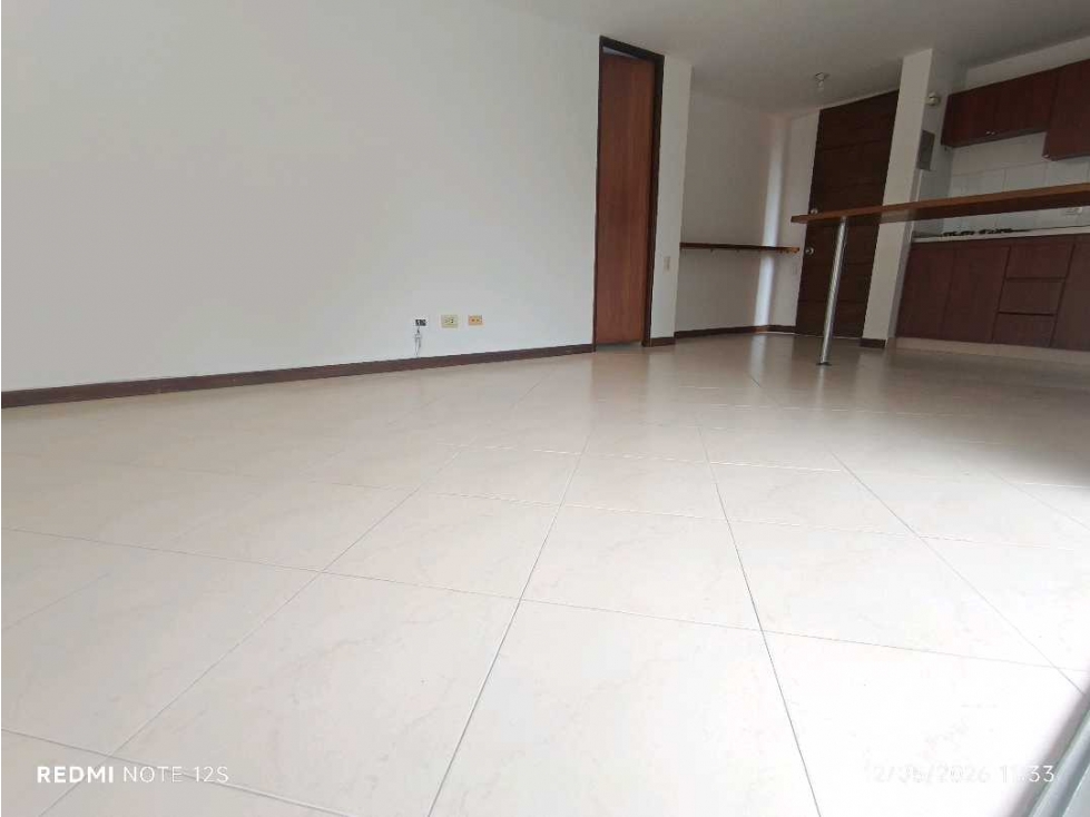 VENDO-APTO-PATIOBONITO-POBLADO — foto 4