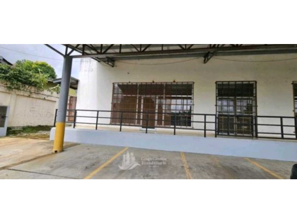 AlQUILER BODEGA 300 metros - 3