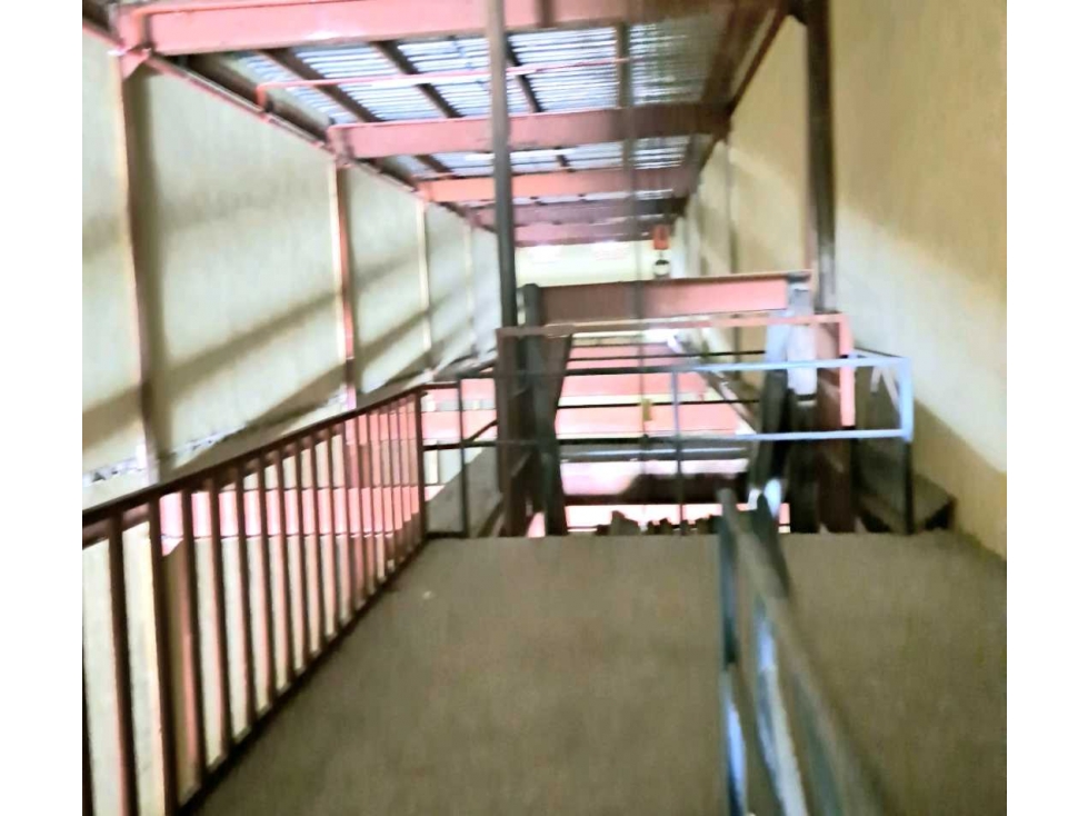 ALQUILER BODEGA COCO SOLITO 1350m2 4,500 - 6