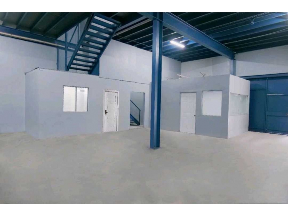 ALQUILER BODEGA COMERCIAL PUEBLO NUEVO MONTE OSCURO CP - 4
