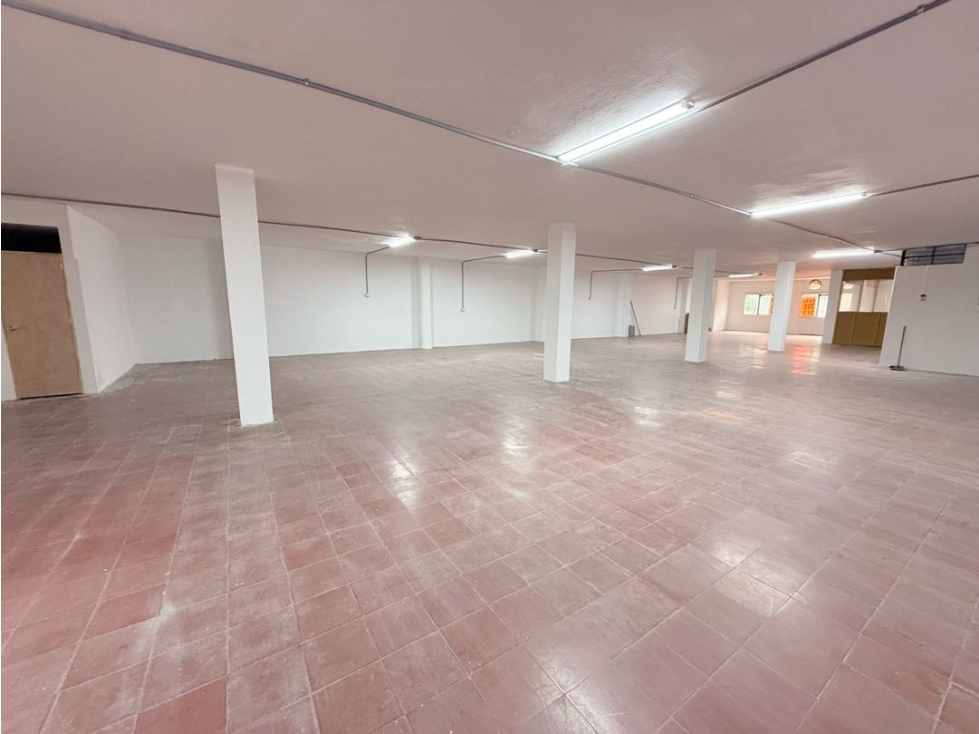 Alquiler Bodega o local Barrio Colombia Medellín 329,27 Mts2