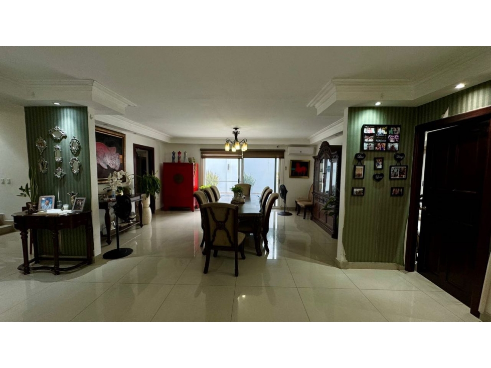VENTA DE CASA DUPLEX CON BALCON EN ZONA EXCLUSIVA ALTOS DEL GOLF — foto 2