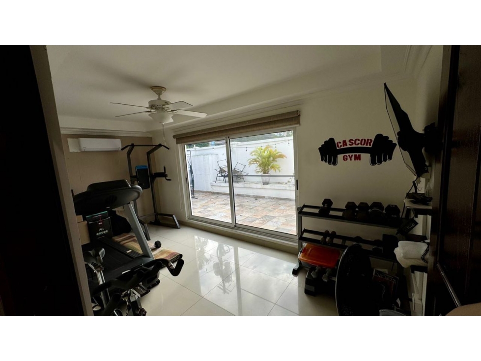 VENTA DE CASA DUPLEX CON BALCON EN ZONA EXCLUSIVA ALTOS DEL GOLF — foto 4