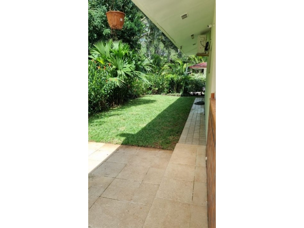 Alquiler de casa en ALBROOK con piscina remodelada amoblada o lb — foto 2