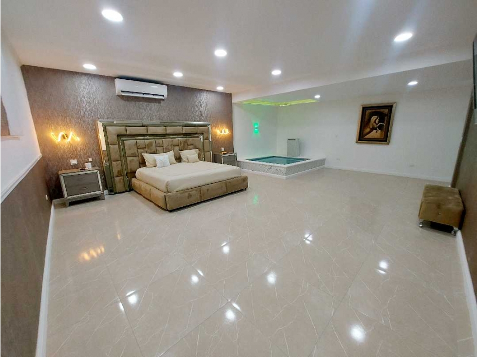 ALQUILER CASA AMPLIA Y MODERNA EN ALTOS DE PANAMA