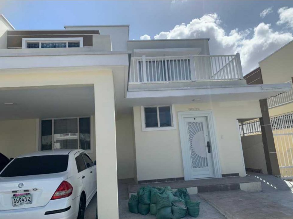 ALQUILER CASA BRISAS DEL GOLF