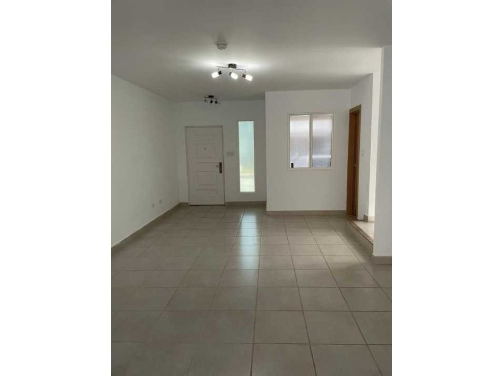 ALQUILER CASA BRISAS DEL GOLF