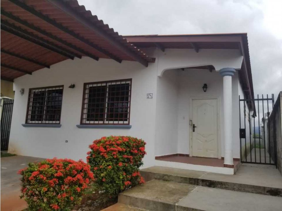 ALQUILER CASA BRISAS DEL GOLF
