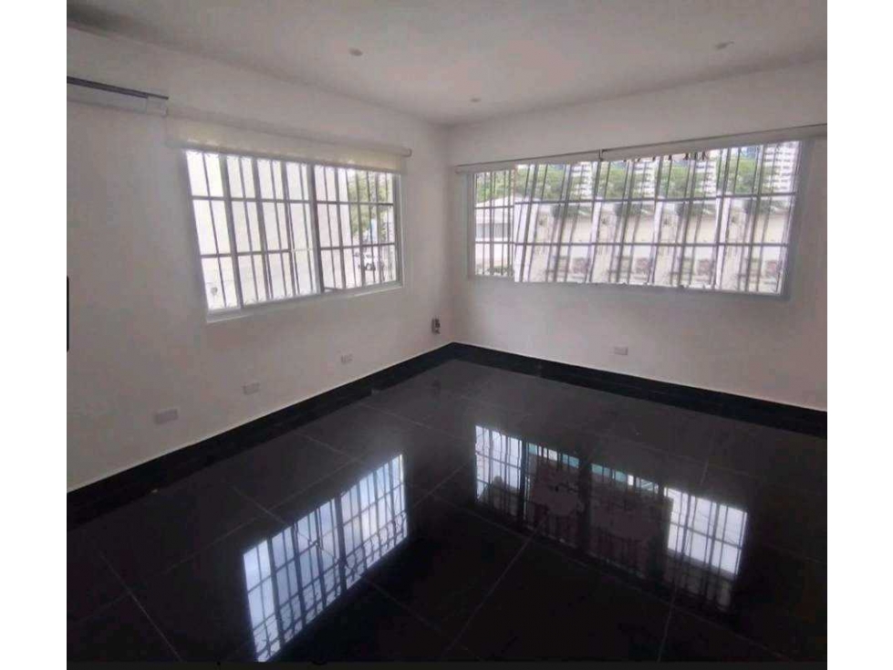 ALQUILER CASA COMERCIAL REMODELADA OBARRIO CIUDAD DE PANAMÁ PT - 5