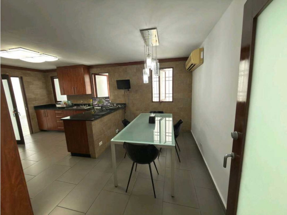 ALQUILER CASA DUPLEX 941m2 EN OBARRIO NRR - 5