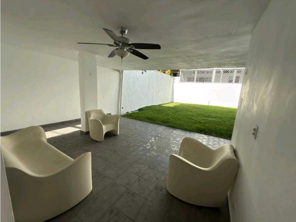 VENTA CASA DUPLEX 941m2 EN OBARRIO NRR