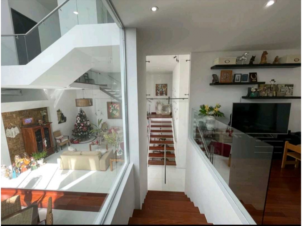 ALQUILER CASA EN ALTOS DEL GOLF 500 MT2 YM - 4