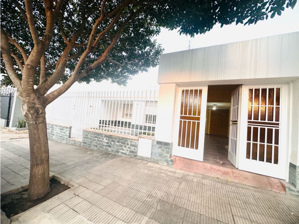 ALQUILER. Casa en B Alto Alberdi 3 dorm — foto 3