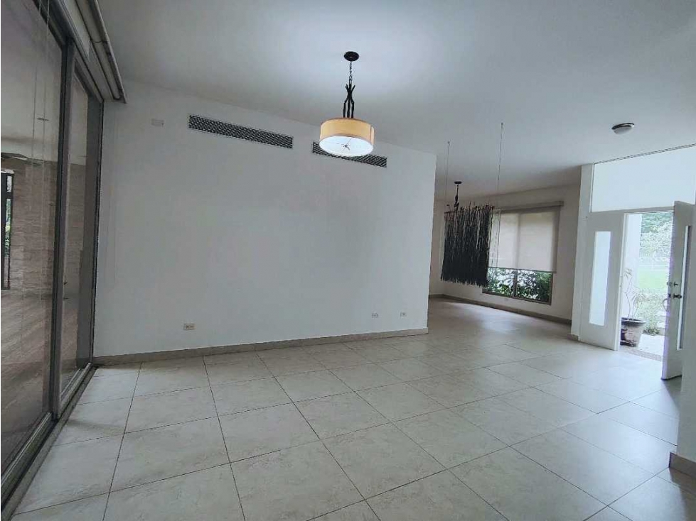 ALQUILER CASA EN CLAYTON EMBASSY GARDEN CON LINEA BLANCA MB — foto 3