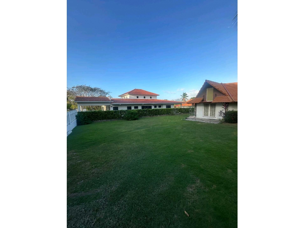 ALQUILER CASA EN CORONADO CON AMPLIO TERRENO A 5 MINUTOS DE LA PLAYA — foto 4