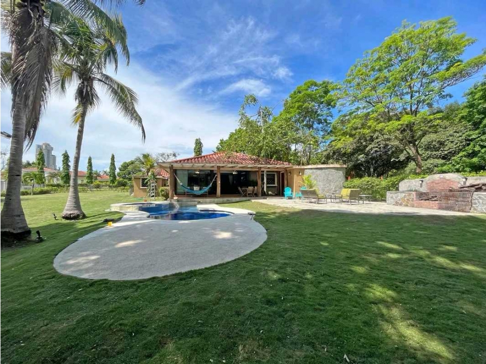 ALQUILER CASA EN CORONADO GOLF COUNTRY CLUB ENFRENTE HOYO 13 2,200M2 — foto 2