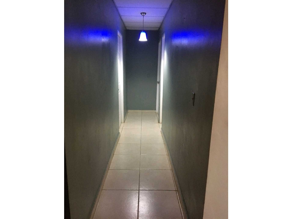 ALQUILER CASA EN DAVID. DETRAS DEL MALL. COMPLETAMENTE CERCADA — foto 3