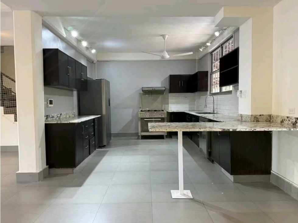 VENTA CASA FAMILIAR 390MT2 ./FAMILY HOUSE DE 3 NIVELES EN CLAYTON LT. — foto 6