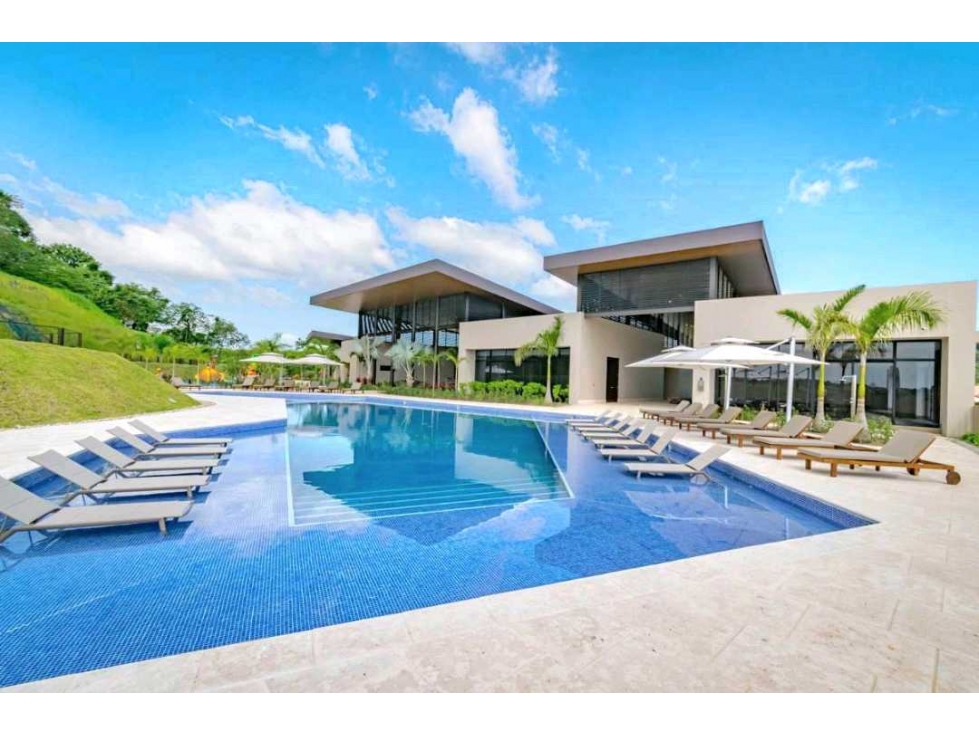 VENTA DE CASA GOLF GARDENS BRISAS DEL GOLF AMOBLADA