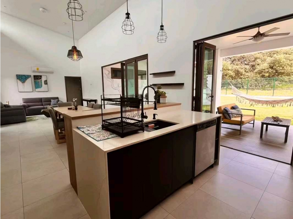 ALQUILER EN PENONOME 265MT2 ,HERMOSA ,RODEADA DE NATURALEZA LT. LT - 3