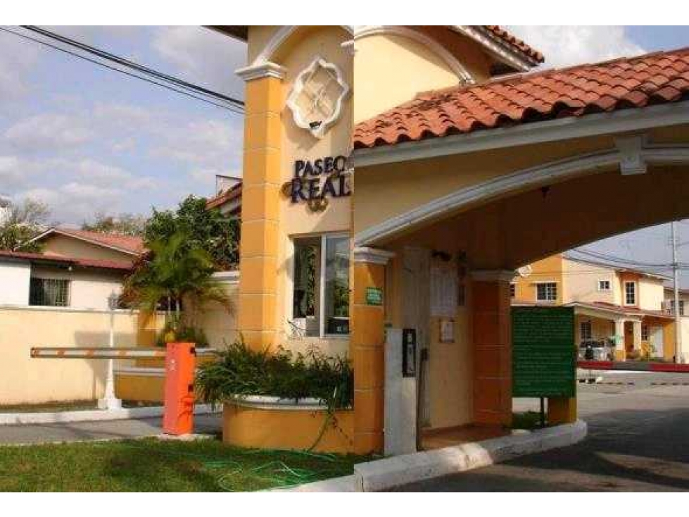 ALQUILER CASA VILLA LUCRE PASEO REAL DEN + CBE AMPLIO PATIO VV — foto 2