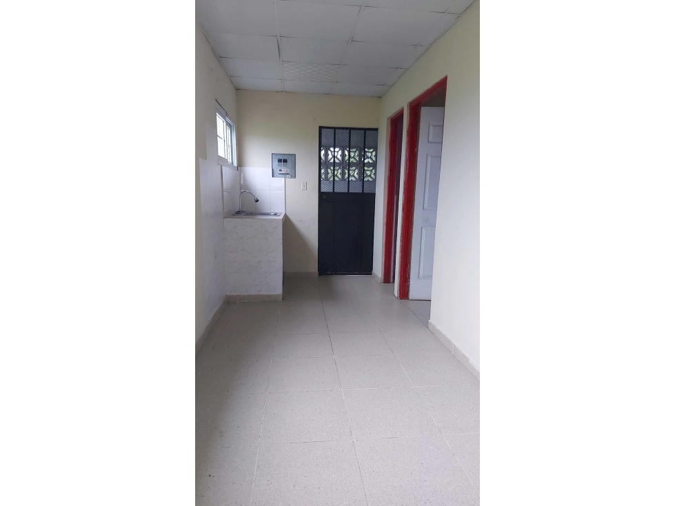 ALQUILO 3 APATAMENTOS TIPO ESTUDIO EN LAS LOMAS PENONOMÉ - 2