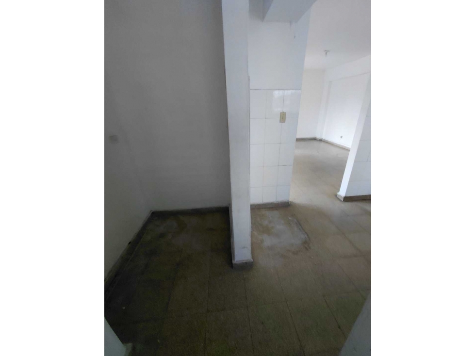 ALQUILER DE APARTAMENTO 68MTS CUADRADOS CERCA DE LA 12 DE OCTUBRE — foto 6
