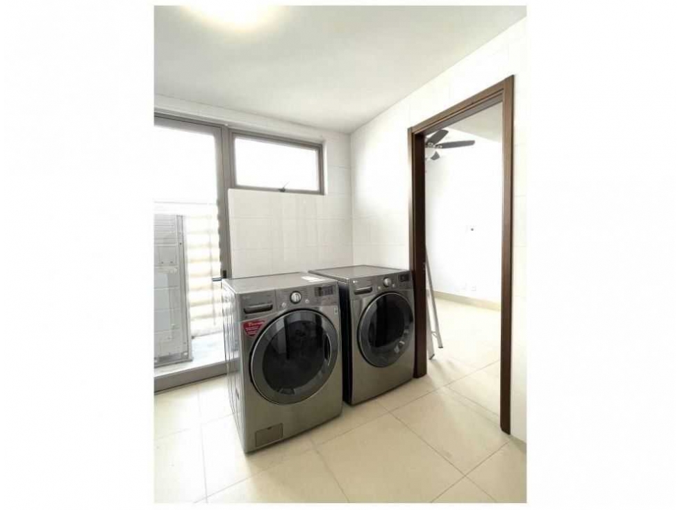ALQUILER DE APARTAMENTO DE 3RECAMARAS + CBS EN SANTA MARIA — foto 6