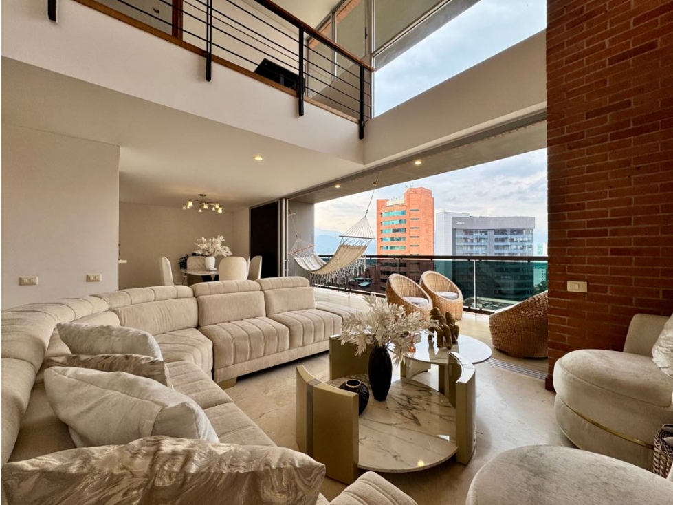Alquiler de Apartamento Duplex Amoblado en El Poblado Medellin