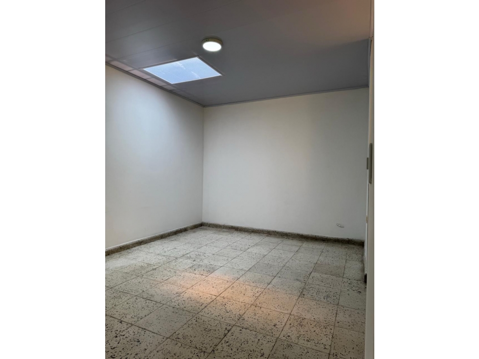 ALQUILER DE APARTAMENTO EXTERNO EN 2 PISO BARRIO PRIMERO DE MAYO — foto 5
