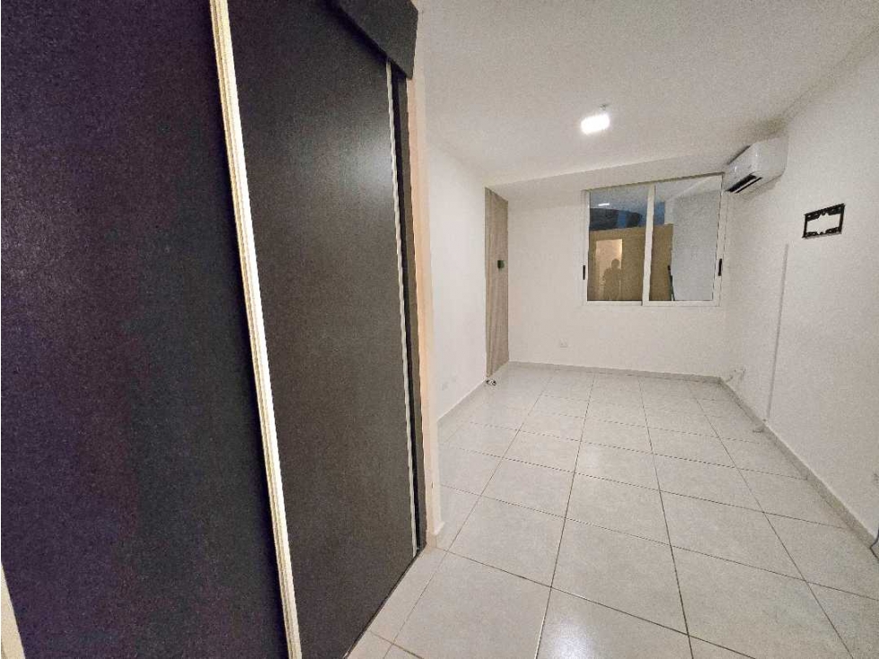 ALQUILER DE APARTAMENTO EN AVENIDA BALBLA — foto 3