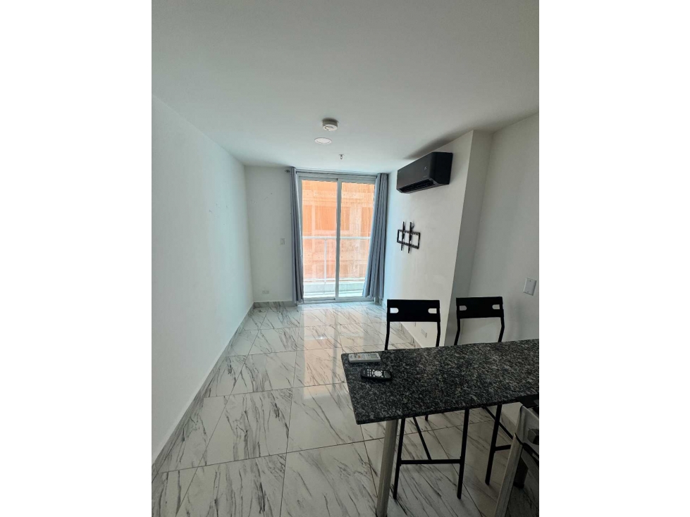 ALQUILER DE APARTAMENTO EN BELLA VISTA. — foto 2